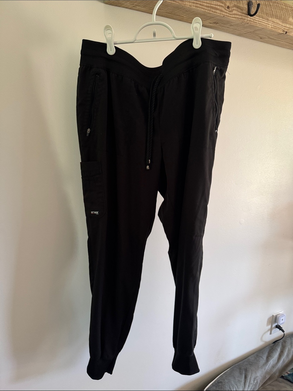 Black, L, Grey’s Anatomy + Spandex Stretch Joggers